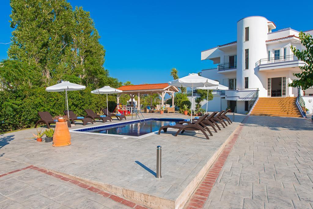 Villa Giovanni Faliraki Extérieur photo